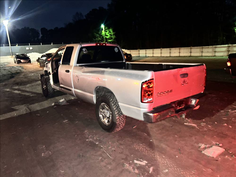 2004 Dodge RAM 2500 Crew Cab (4 doors)