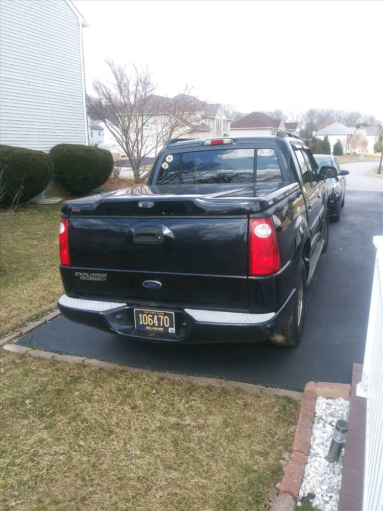 2004 Ford Explorer Sport Trac
