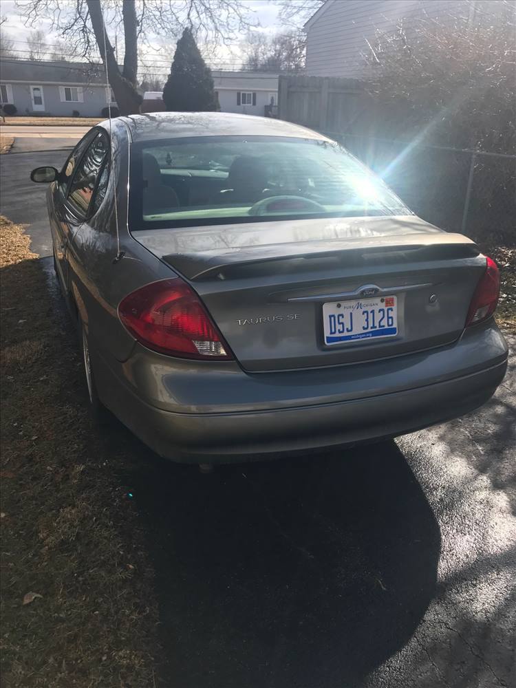 2001 Ford Taurus Sedan