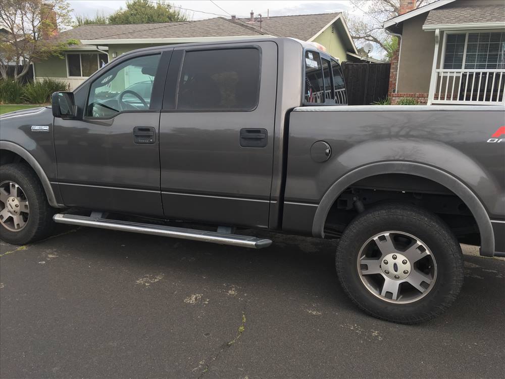 2004 Ford F150 Crew Cab (4 doors)