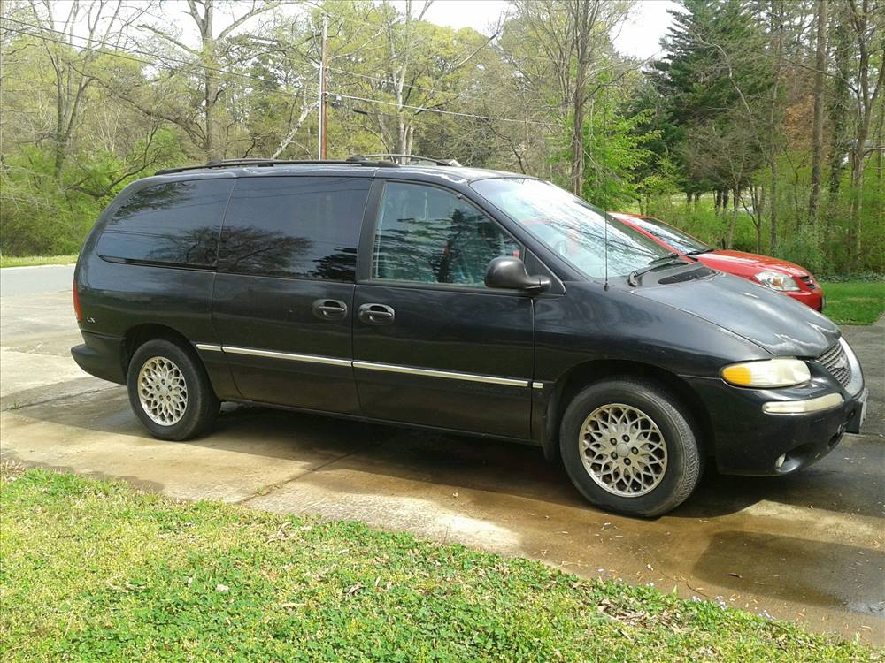1998 Chrysler Town & Country